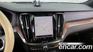 Volvo V60 B5 ULTIMATE AWD 2023 года из Южной Кореи