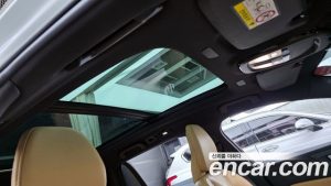 Volvo V60 B5 ULTIMATE AWD 2023 года из Южной Кореи
