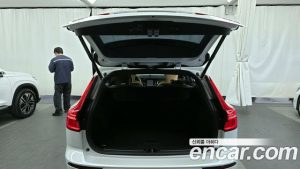 Volvo V60 B5 ULTIMATE AWD 2023 года из Южной Кореи
