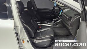 Renault-KoreaSamsung QM6 2.0 GDe LE Signature 2WD 2023 года из Южной Кореи