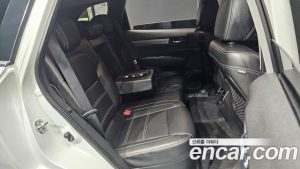 Renault-KoreaSamsung QM6 2.0 GDe LE Signature 2WD 2023 года из Южной Кореи