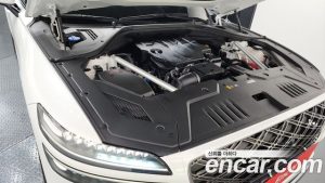 Genesis GV70 2.5T Бензин AWD 2025 года из Южной Кореи