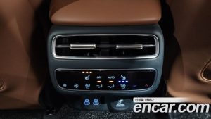 Genesis GV70 2.5T Бензин AWD 2025 года из Южной Кореи