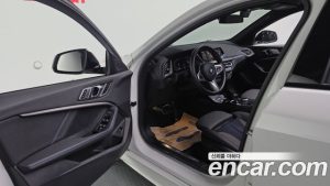 BMW 1-Series 120i M Sport 2023 года из Южной Кореи