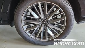 Audi Q3 40 TFSI 4WD Premium 2025 года из Южной Кореи