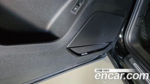 Audi Q3 40 TFSI 4WD Premium 2025 года из Южной Кореи