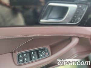 Porsche Panamera 2.9 AWD 2023 года из Южной Кореи