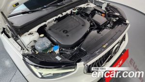 Volvo XC40 B4 ULTIMATE Bright 2023 года из Южной Кореи