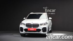 BMW X5 xDrive 40i M Sport 2023 года из Южной Кореи