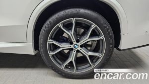 BMW X5 xDrive 40i M Sport 2023 года из Южной Кореи