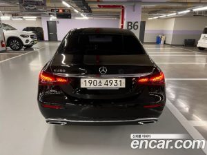 Mercedes-Benz E-Class E250 Avantgarde 2023 года из Южной Кореи