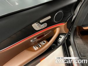 Mercedes-Benz E-Class E250 Avantgarde 2023 года из Южной Кореи