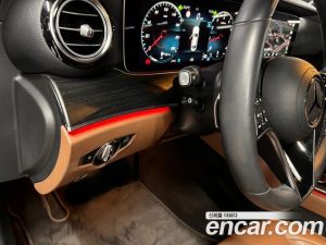 Mercedes-Benz E-Class E250 Avantgarde 2023 года из Южной Кореи