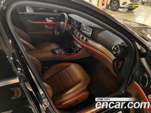 Mercedes-Benz E-Class E250 Avantgarde 2023 года из Южной Кореи