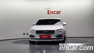 Volvo S90 B5 ULTIMATE Bright 2023 года из Южной Кореи