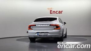 Volvo S90 B5 ULTIMATE Bright 2023 года из Южной Кореи