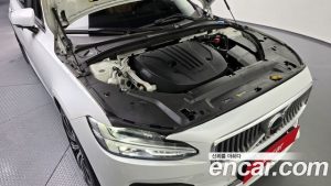 Volvo S90 B5 ULTIMATE Bright 2023 года из Южной Кореи