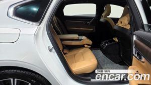 Volvo S90 B5 ULTIMATE Bright 2023 года из Южной Кореи