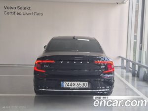 Volvo S90 B5 ULTIMATE Bright 2024 года из Южной Кореи