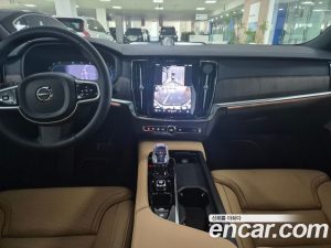 Volvo S90 B5 ULTIMATE Bright 2024 года из Южной Кореи