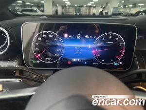 Mercedes-Benz GLC-Class GLC300 4MATIC Coupe 2024 года из Южной Кореи