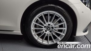 Mercedes-Benz E-Class E250 Exclusive 2023 года из Южной Кореи