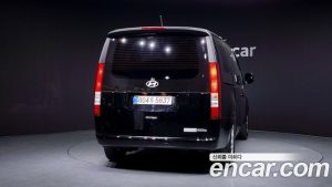Hyundai Staria L3.5 Wagon 5 2025 года из Южной Кореи
