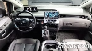 Hyundai Staria L3.5 Wagon 5 2025 года из Южной Кореи