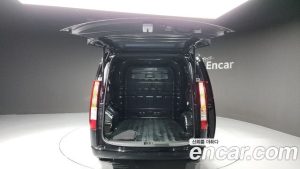 Hyundai Staria L3.5 Wagon 5 2025 года из Южной Кореи