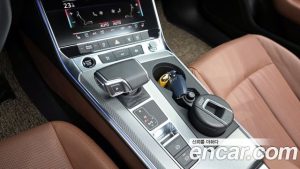 Audi A6 45 TFSI 2023 года из Южной Кореи