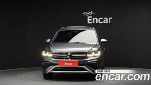 Volkswagen Tiguan 2.0 TSI Prestige 2023 года из Южной Кореи