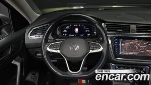 Volkswagen Tiguan 2.0 TSI Prestige 2023 года из Южной Кореи