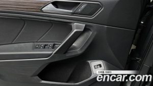 Volkswagen Tiguan 2.0 TSI Prestige 2023 года из Южной Кореи