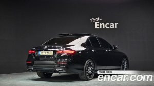 Mercedes-Benz E-Class E350 4MATIC AMG Line 2023 года из Южной Кореи