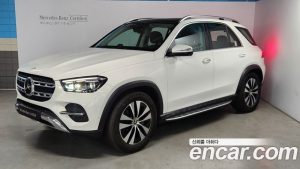 Mercedes-Benz GLE-Class GLE300d 4MATIC 2025 года из Южной Кореи