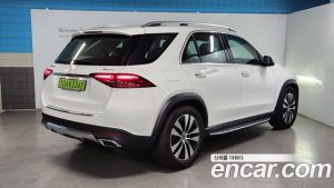 Mercedes-Benz GLE-Class GLE300d 4MATIC 2025 года из Южной Кореи