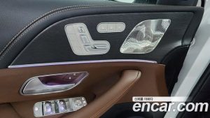 Mercedes-Benz GLE-Class GLE300d 4MATIC 2025 года из Южной Кореи