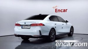 BMW 5-Series 530i xDrive 2024 года из Южной Кореи