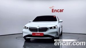 BMW 5-Series 530i xDrive 2024 года из Южной Кореи