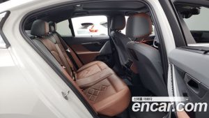 BMW 5-Series 530i xDrive 2024 года из Южной Кореи
