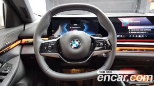 BMW 5-Series 530i xDrive 2024 года из Южной Кореи