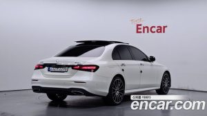 Mercedes-Benz E-Class E350 4MATIC AMG Line 2023 года из Южной Кореи