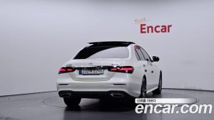 Mercedes-Benz E-Class E350 4MATIC AMG Line 2023 года из Южной Кореи