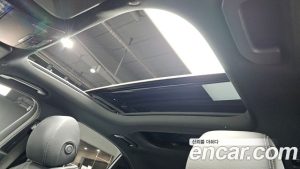 Mercedes-Benz E-Class E350 4MATIC AMG Line 2023 года из Южной Кореи