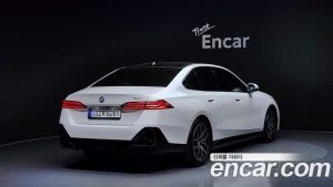 BMW 5-Series 520i M Sport 2024 года из Южной Кореи