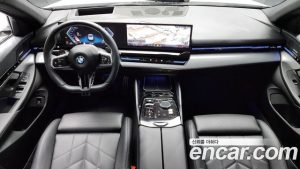 BMW 5-Series 520i M Sport 2024 года из Южной Кореи