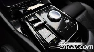 BMW 5-Series 520i M Sport 2024 года из Южной Кореи