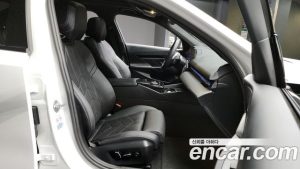 BMW 5-Series 520i M Sport 2024 года из Южной Кореи