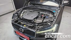 Volvo XC60 B5 Inscription 2022 года из Южной Кореи