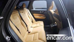 Volvo XC60 B5 Inscription 2022 года из Южной Кореи